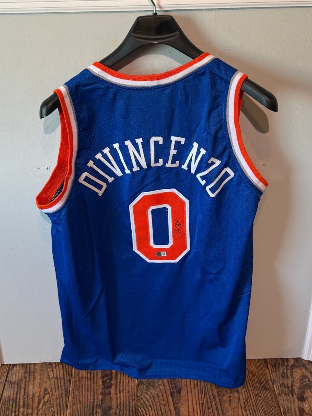 Donte DiVincenzo Signed Custom New York Jersey Beckett Witnessed COA Knicks Ragu